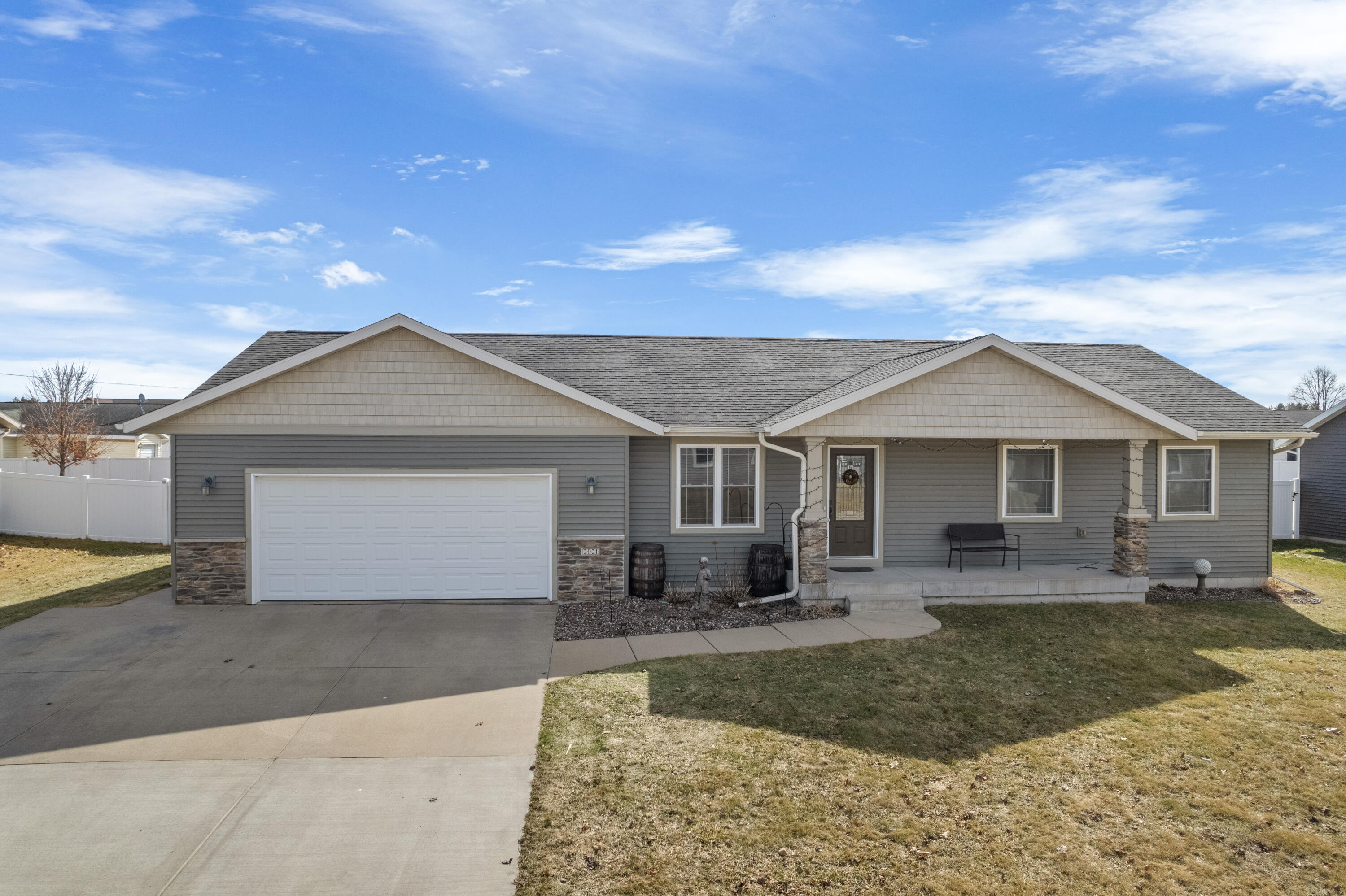 2021 Cedarwood Avenue Sparta, WI 54656 - Photo 1 of 1 2021 Cedarwood (10)