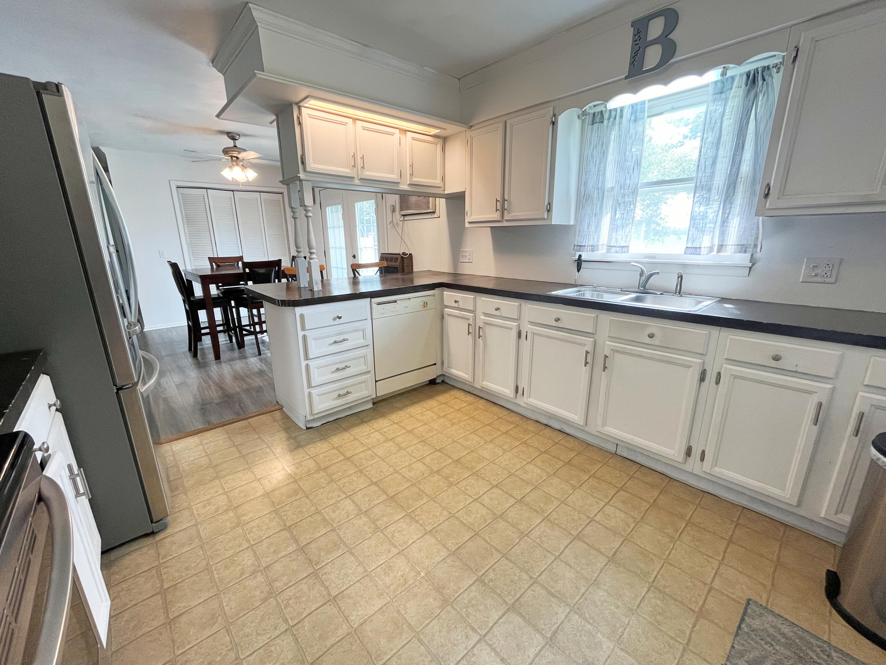 405 South Main Street Botkins, OH 45306 - Photo 21 of 56