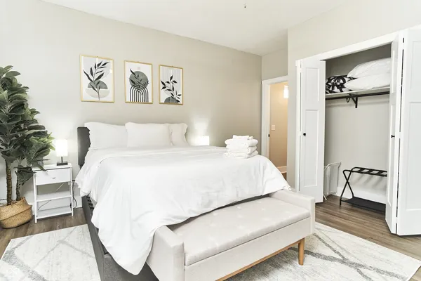 $2,000 | 1435 South Alabama Street, Indianapolis, IN 46225