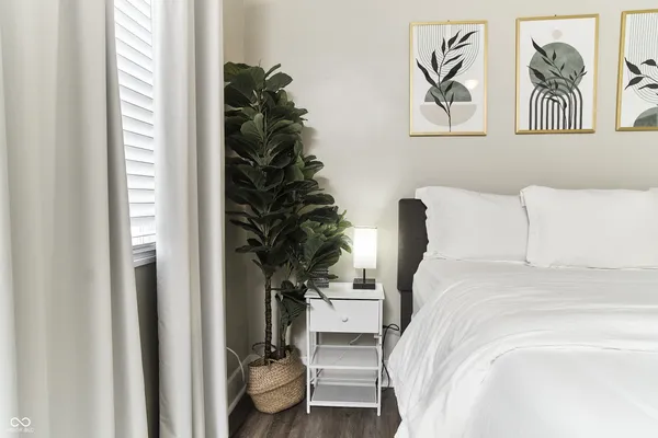 $2,000 | 1435 South Alabama Street, Indianapolis, IN 46225