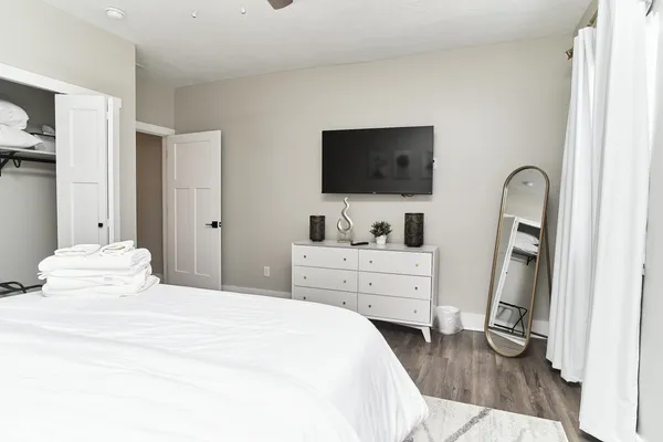 $2,000 | 1435 South Alabama Street, Indianapolis, IN 46225