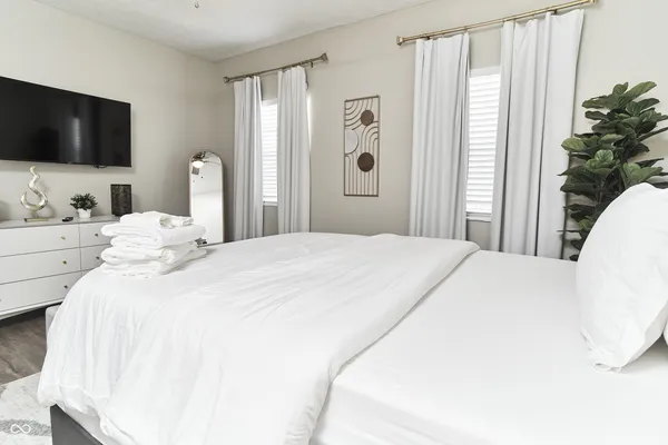 $2,000 | 1435 South Alabama Street, Indianapolis, IN 46225