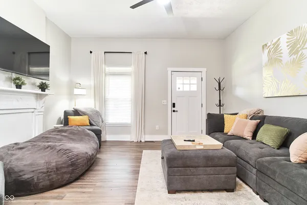 $2,000 | 1435 South Alabama Street, Indianapolis, IN 46225