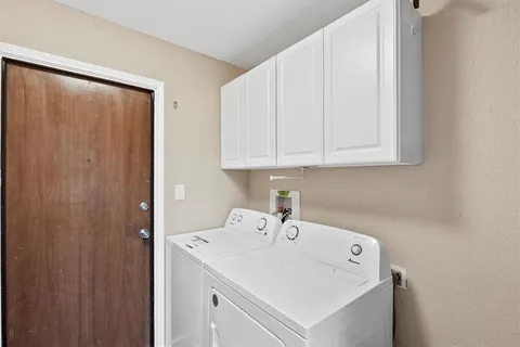 $350,000 | 828 Arbor Downs Drive, Plano, TX 75023