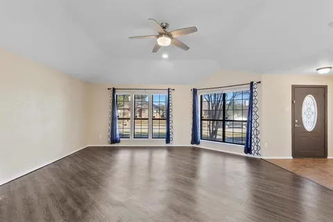 $350,000 | 828 Arbor Downs Drive, Plano, TX 75023