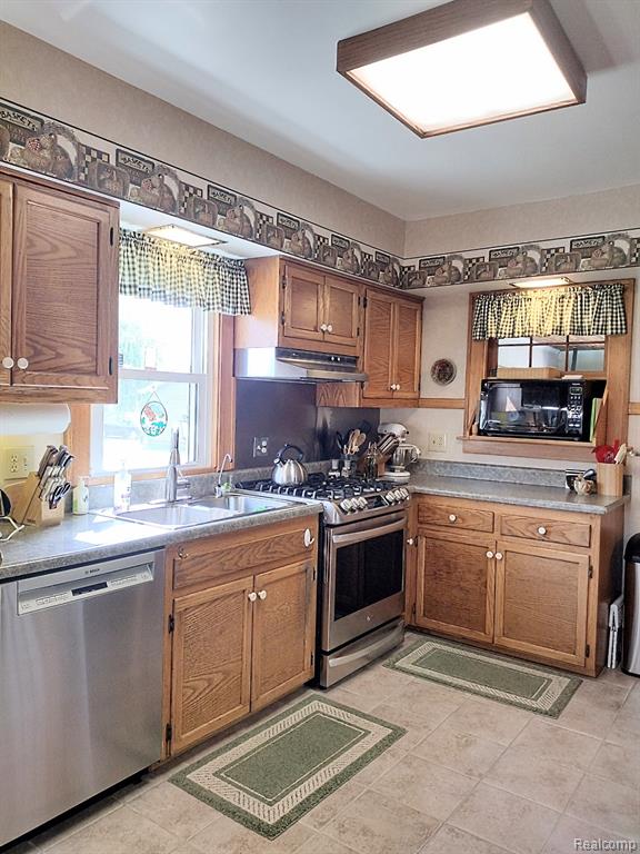 2531 Center Road Caro, MI 48723 - Photo 3 of 63