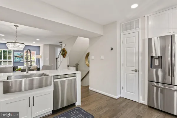 $3,900 | 8078 Sebon Drive, Vienna, VA 22180