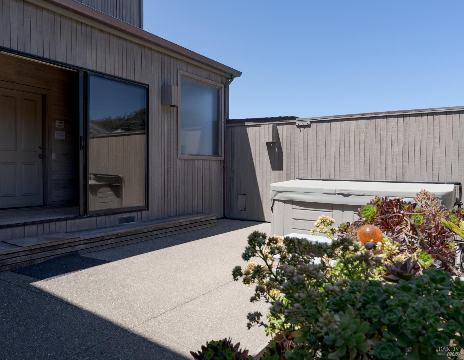 256 Ballast Road The Sea Ranch, CA 95497 - Photo 6 of 66 Enclosed patio with hot tub