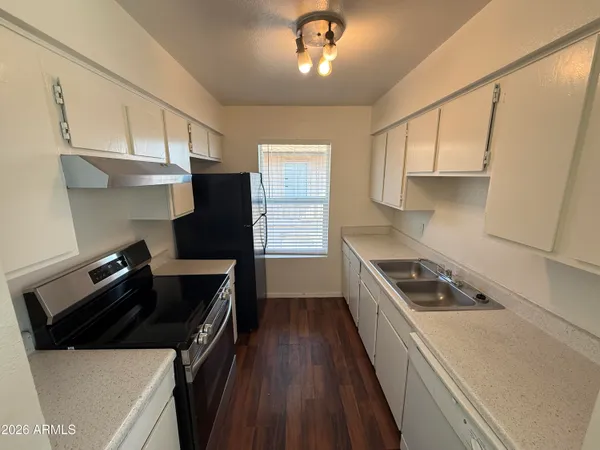 $895 | 6617 West Ocotillo Road, Unit 202, Glendale, AZ 85301
