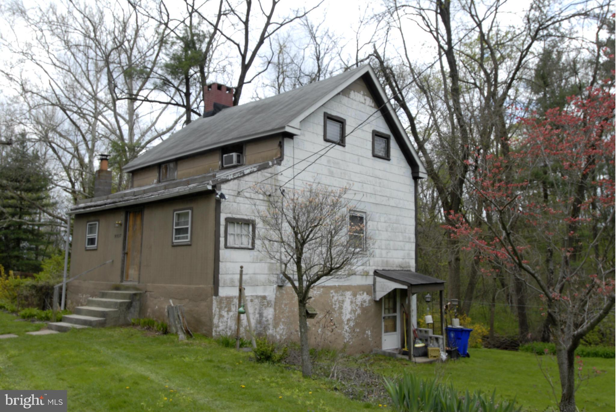 Exterior (Front)