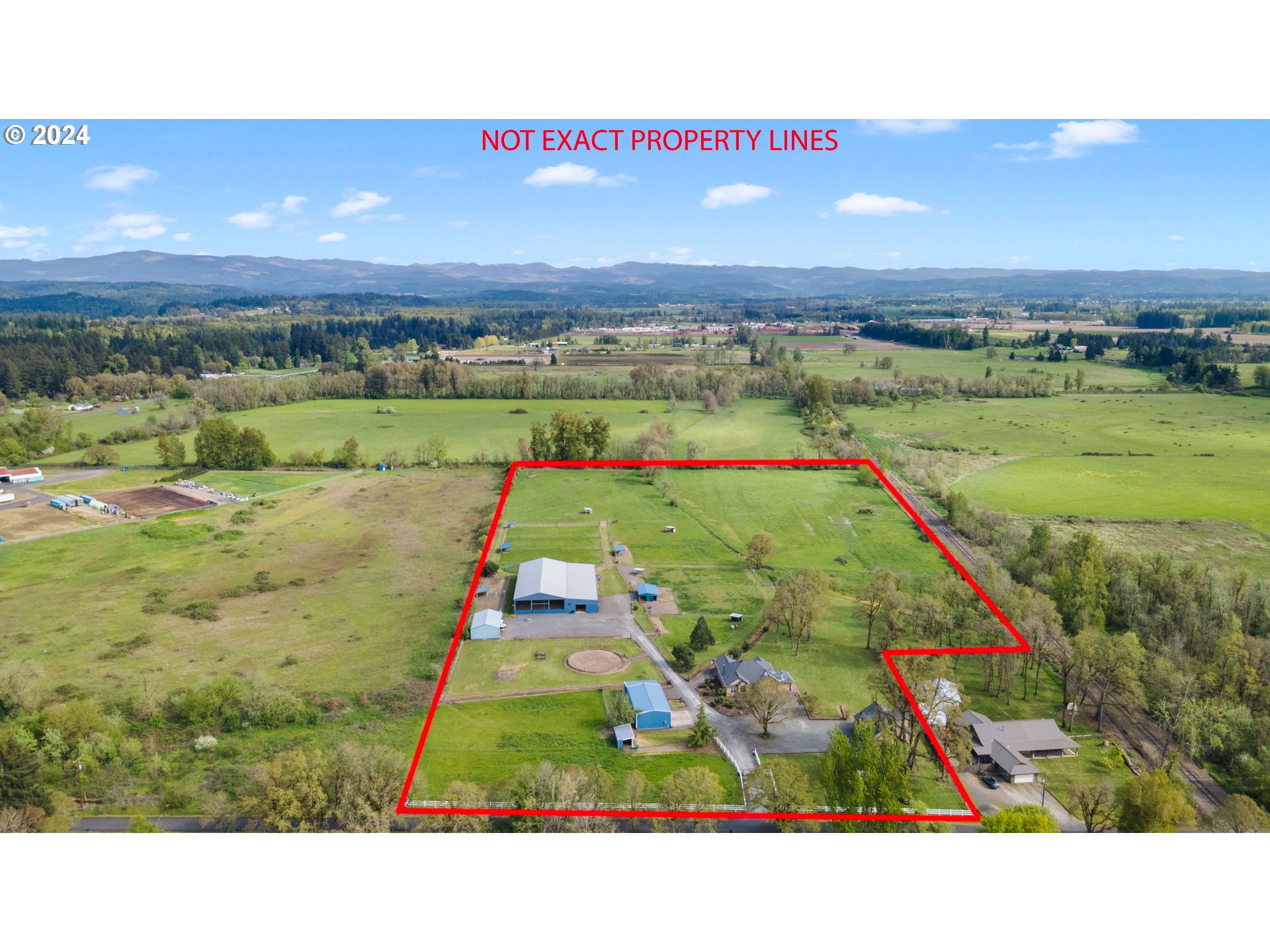 12430 South Oak Grove Road Canby, OR 97013 - Photo 4 of 34