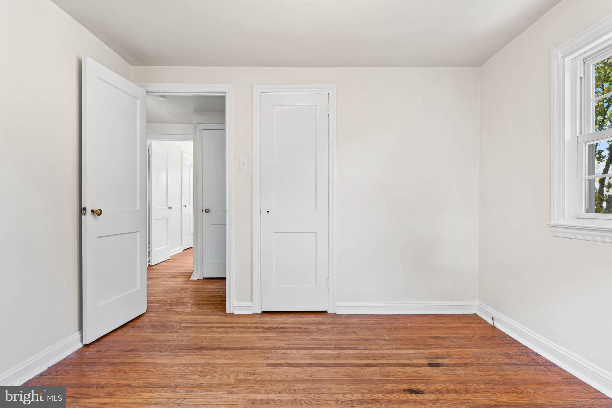 703 Humphreys Road Ardmore, PA 19003 - Photo 12 of 26 a view of a livingroom with wooden floor