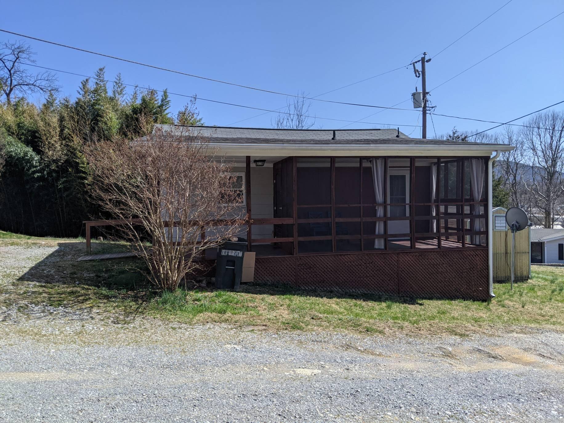 294 Brown Road Roanoke, VA 24019 - Photo 4 of 9 image000001