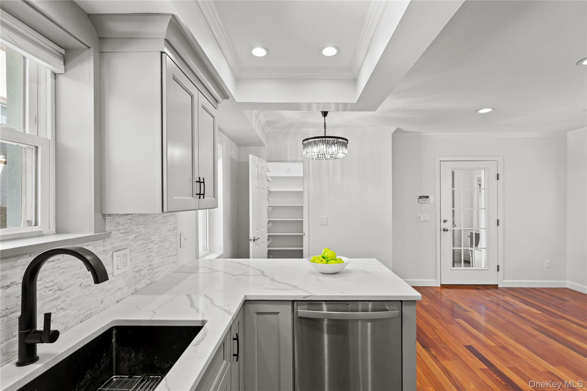 75 Kensington Road Bronxville, NY 10708 - Photo 6 of 25
