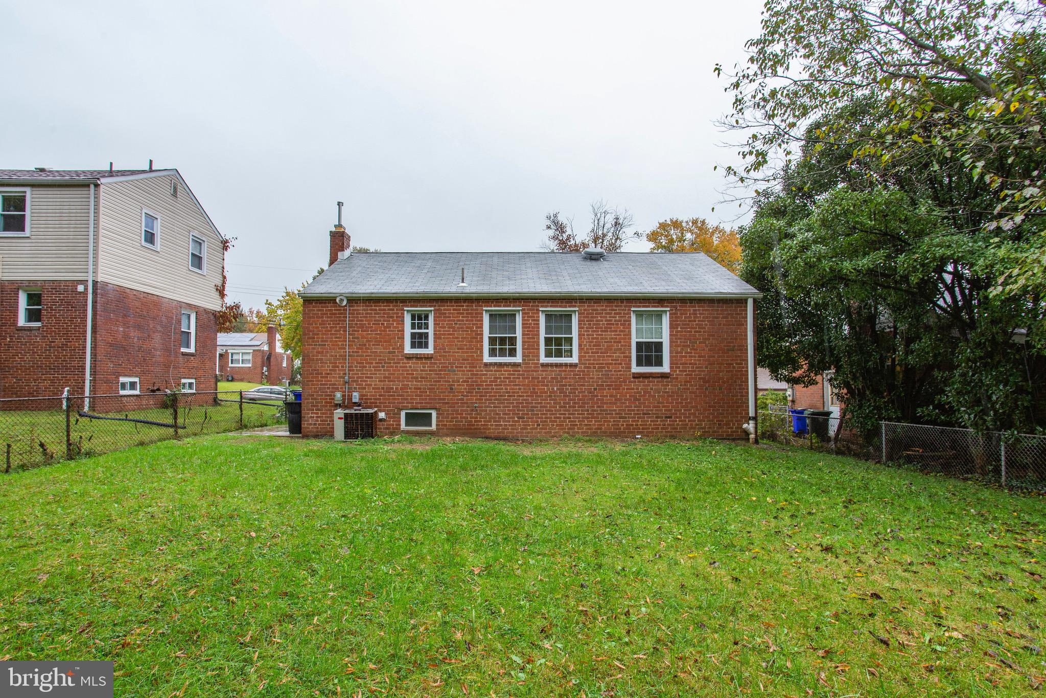 5027 Laguna Road College Park, MD 20740 - Photo 2 of 20 Back