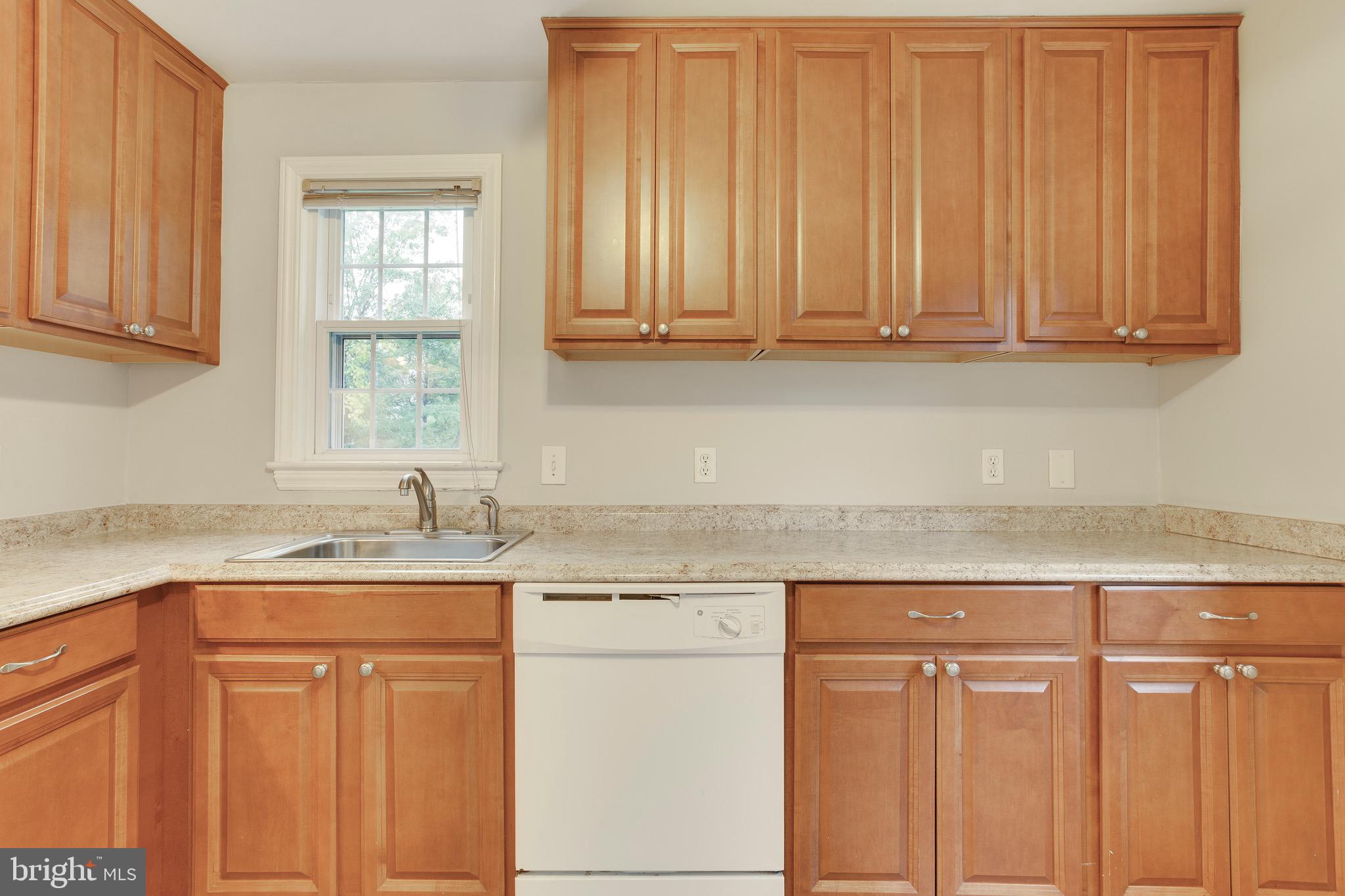 5027 Laguna Road College Park, MD 20740 - Photo 6 of 20 Kitchen