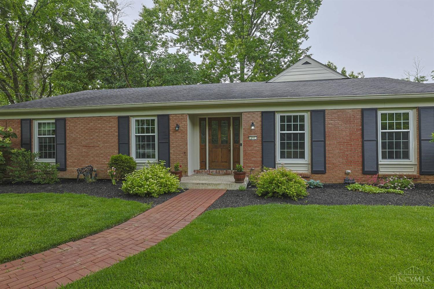 297 Ritchie Avenue Wyoming, OH 45215 - Photo 3 of 58