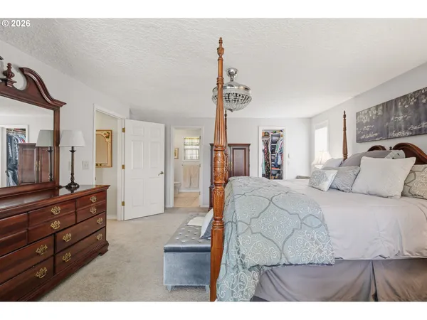 $625,000 | 12323 Southeast Ashley Street, Clackamas, OR 97015