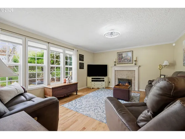 $625,000 | 12323 Southeast Ashley Street, Clackamas, OR 97015