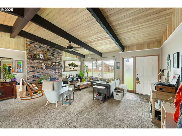 $823,600 | 875 Ocean Drive Southwest, Bandon, OR 97411