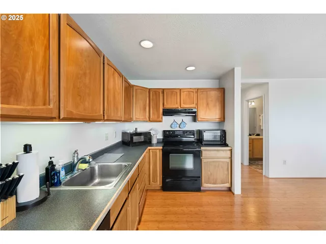 $823,600 | 875 Ocean Drive Southwest, Bandon, OR 97411