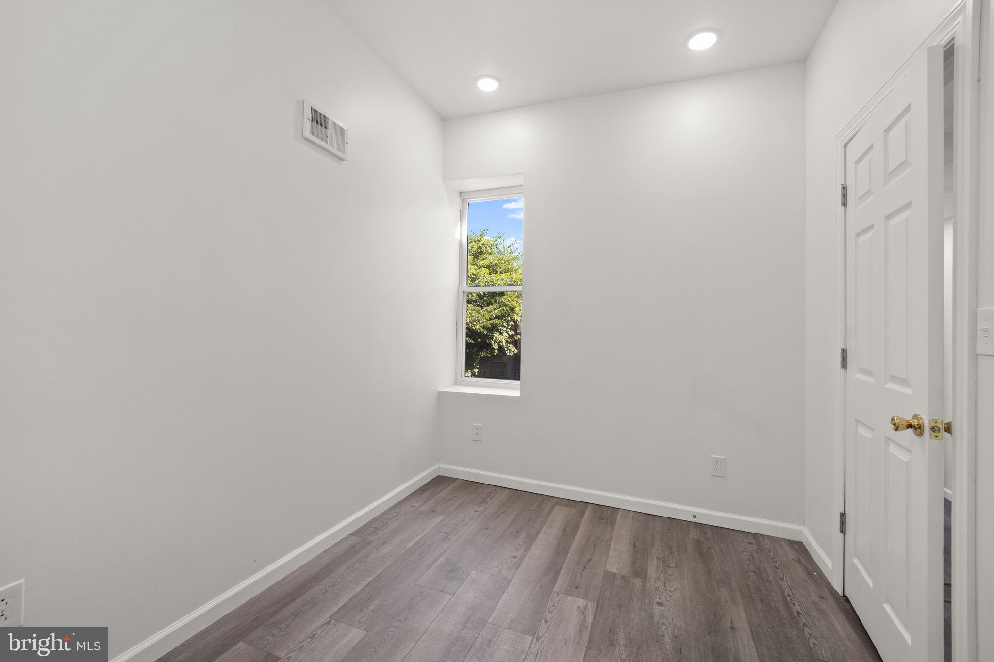 1721 North 26th Street Philadelphia, PA 19121 - Photo 20 of 34 Bedroom 3