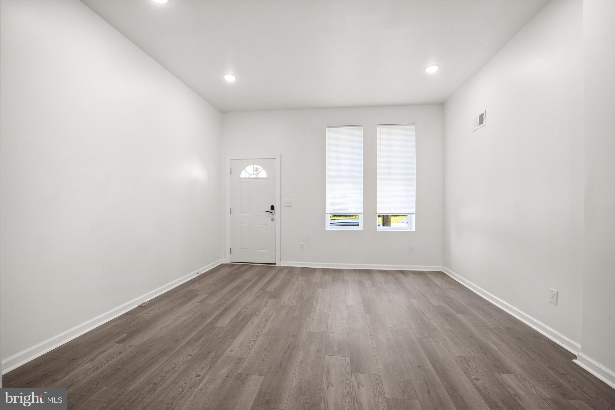 1721 North 26th Street Philadelphia, PA 19121 - Photo 2 of 34 Living Room