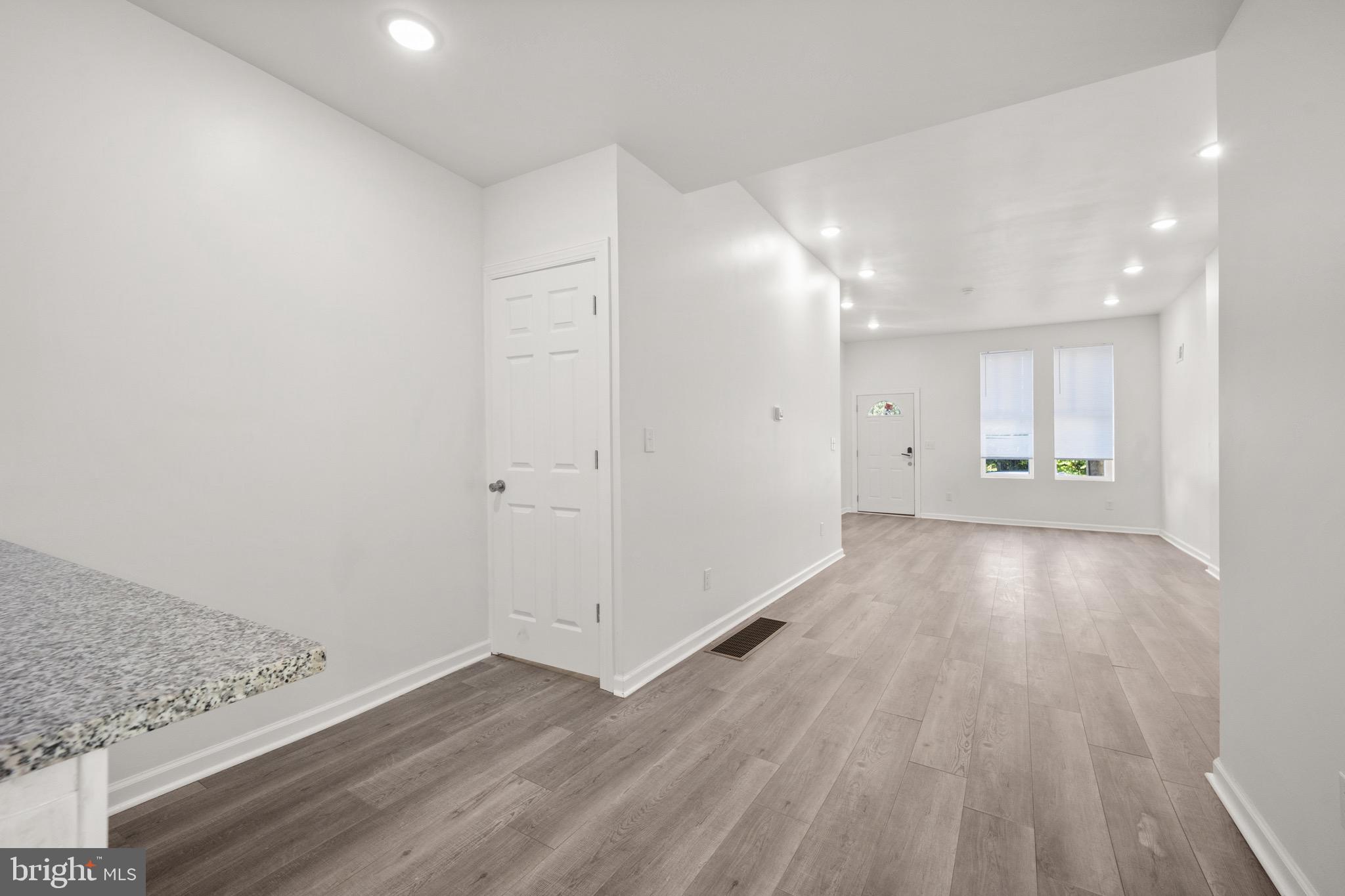 1721 North 26th Street Philadelphia, PA 19121 - Photo 4 of 34