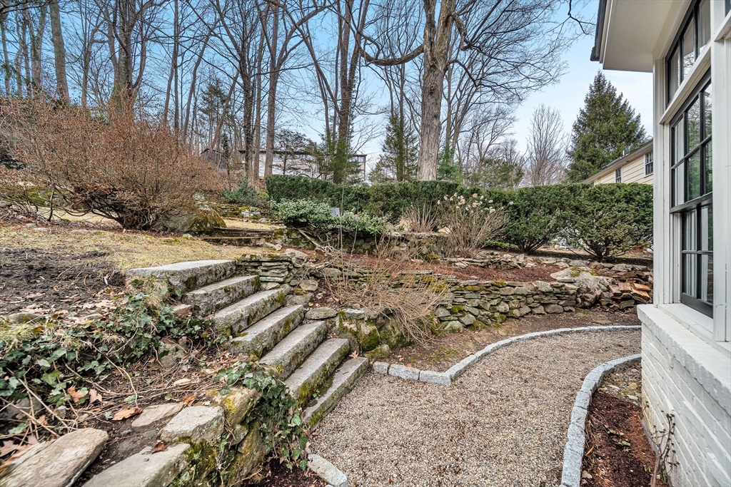 21 Cunningham Road Wellesley, MA 02481 - Photo 29 of 33