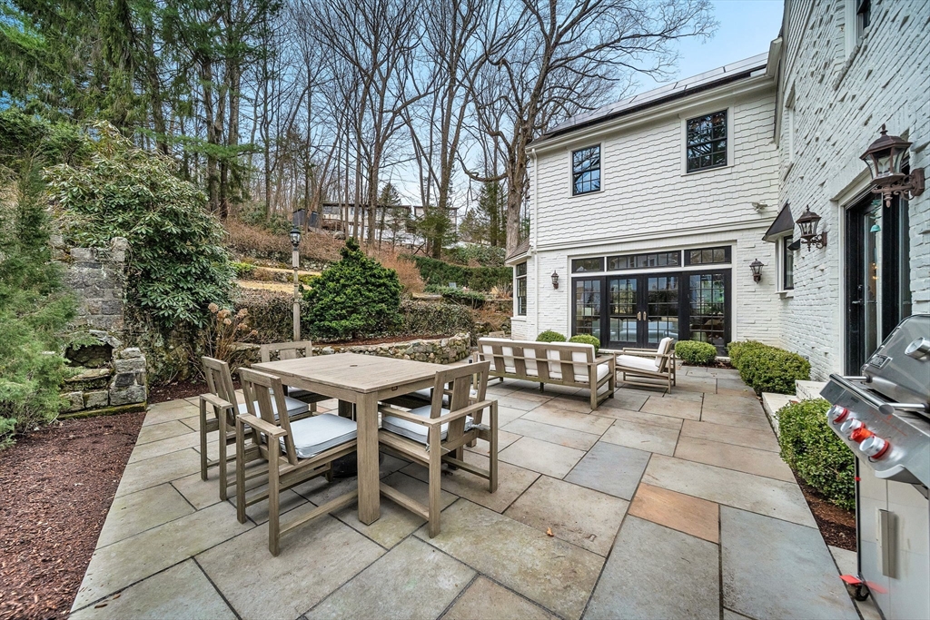 21 Cunningham Road Wellesley, MA 02481 - Photo 31 of 33