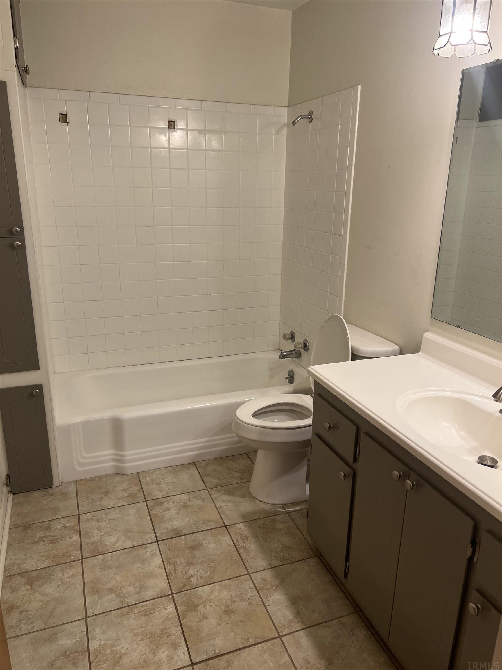 1018 Reed Road Fort Wayne, IN 46815 - Photo 10 of 19