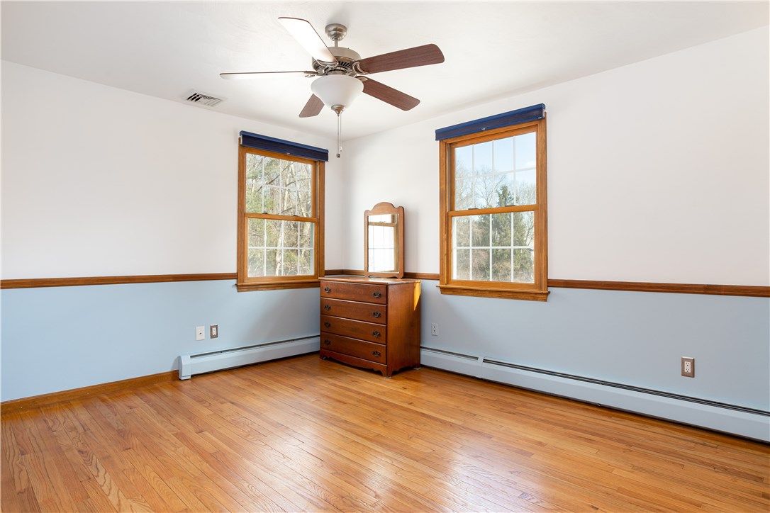 93 Dana Road North Kingstown, RI 02852 - Photo 22 of 34