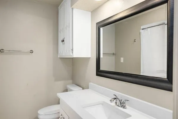 $3,100 | 2017 Iron Horse Court, Arlington, TX 76017