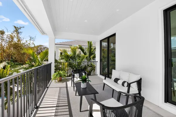 $2,399,000 | 238 Northeast 12th Street, Delray Beach, FL 33444