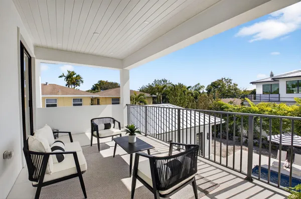 $2,399,000 | 238 Northeast 12th Street, Delray Beach, FL 33444