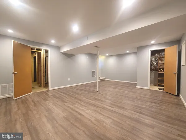 $4,000 | 2600 Seskey Glen Court, Herndon, VA 20171