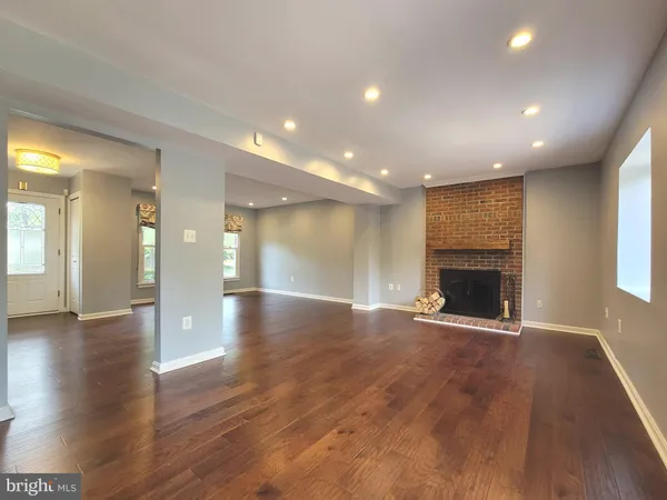 $4,000 | 2600 Seskey Glen Court, Herndon, VA 20171