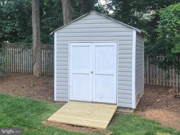 $4,000 | 2600 Seskey Glen Court, Herndon, VA 20171