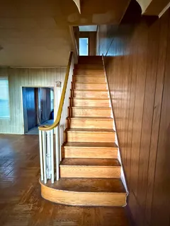 a view of entryway