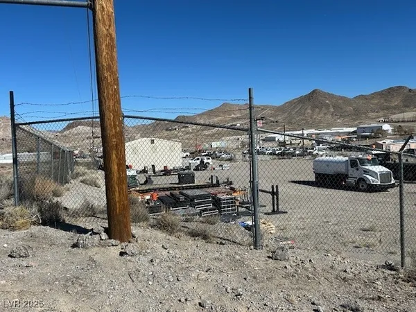 $240,000 | 1159 South Main Street, Tonopah, NV 89049