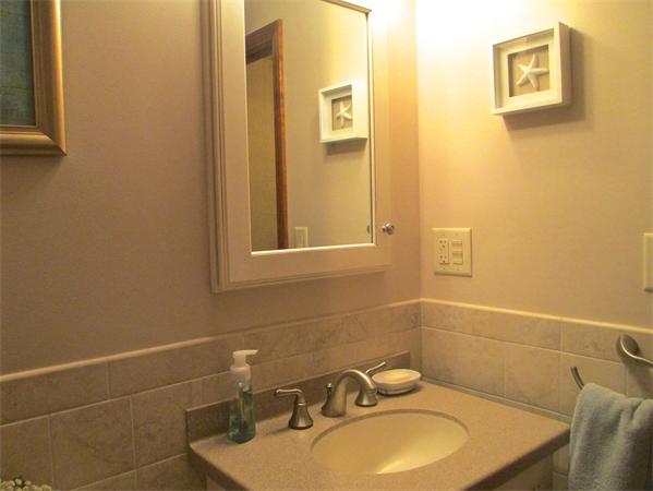 10 Keith Road Reading, MA 01867 - Photo 12 of 18 Gallery Image 12