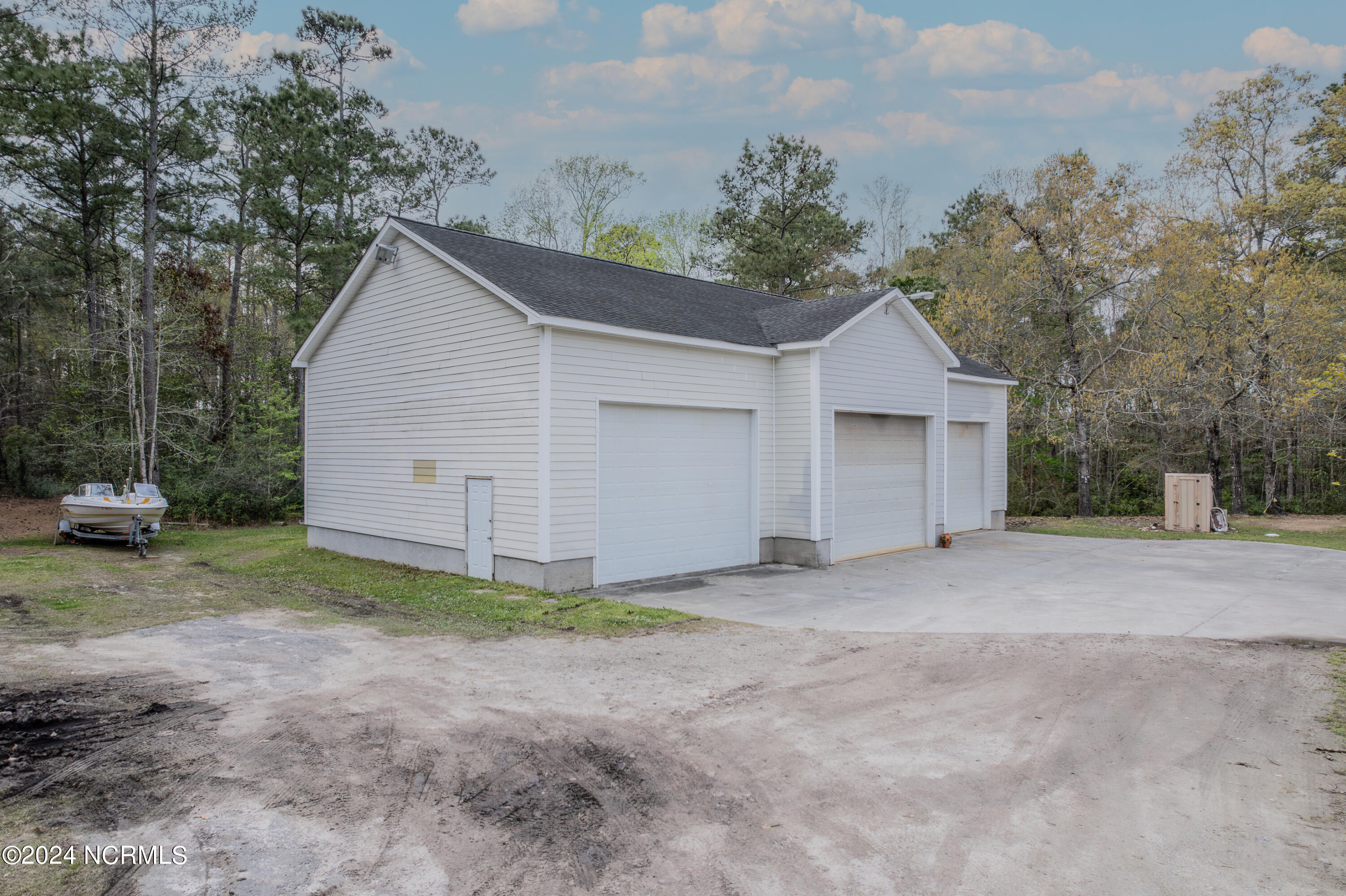 237 White Oak Bluff Road Stella, NC 28582 - Photo 24 of 110 workshop