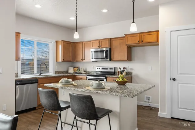 $460,000 | 5685 West Song Sparrow Street, Boise, ID 83714