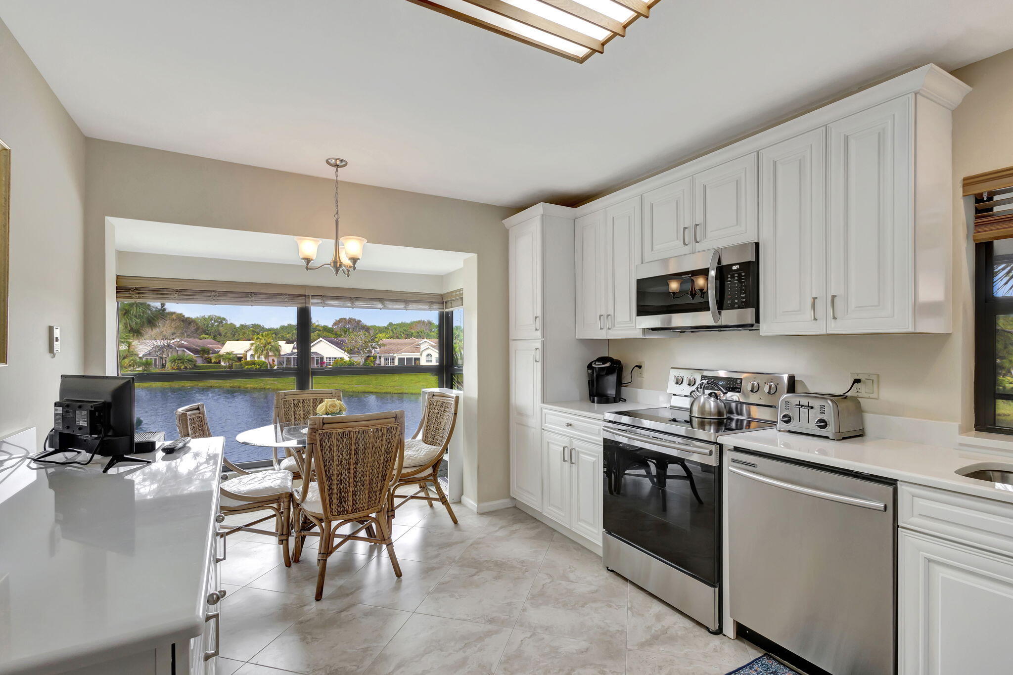 16551 Traders Crossing South, Unit 243 Jupiter, FL 33477 - Photo 11 of 37 29-web-or-mls-5D1A3209