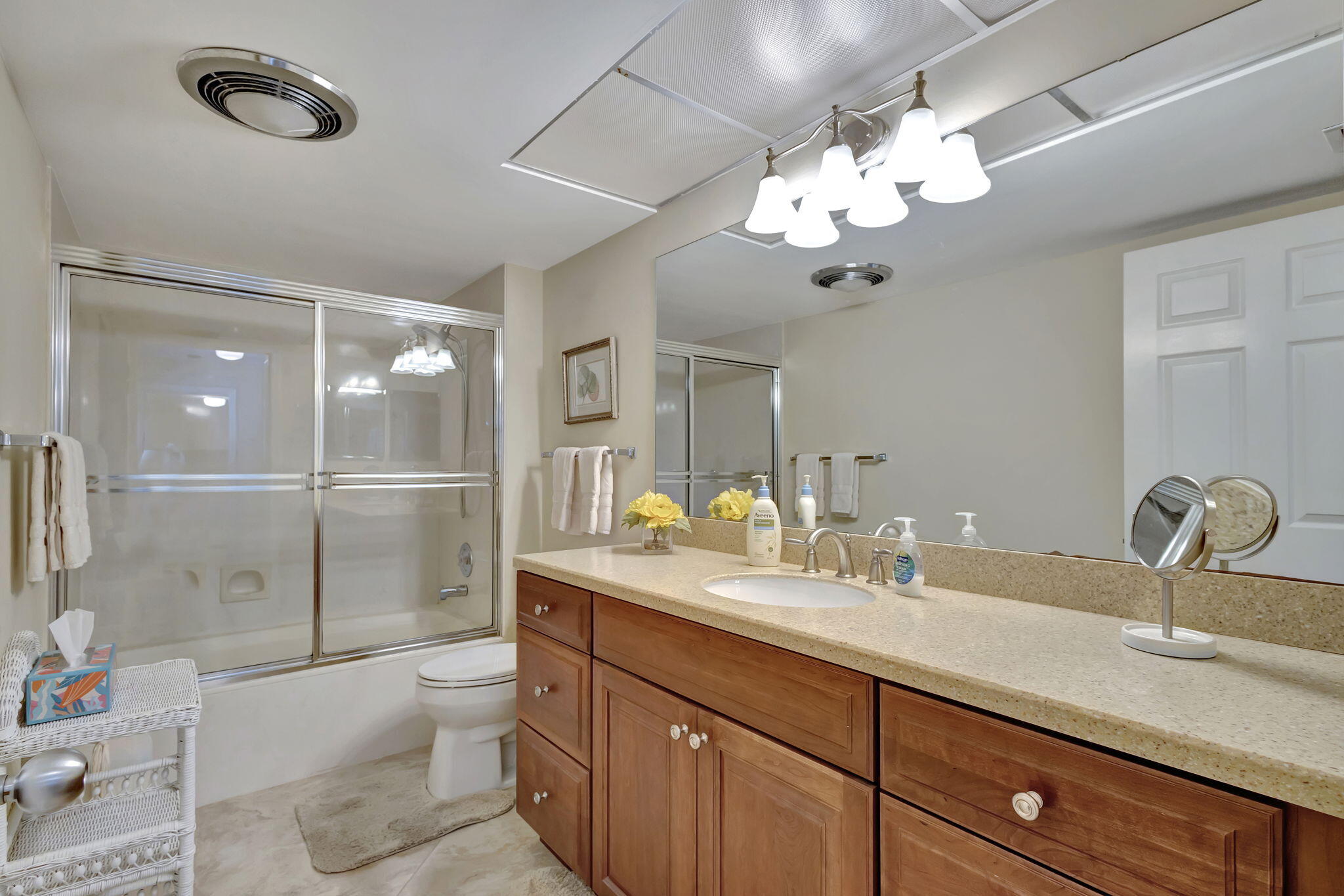 16551 Traders Crossing South, Unit 243 Jupiter, FL 33477 - Photo 25 of 37 41-web-or-mls-5D1A3284