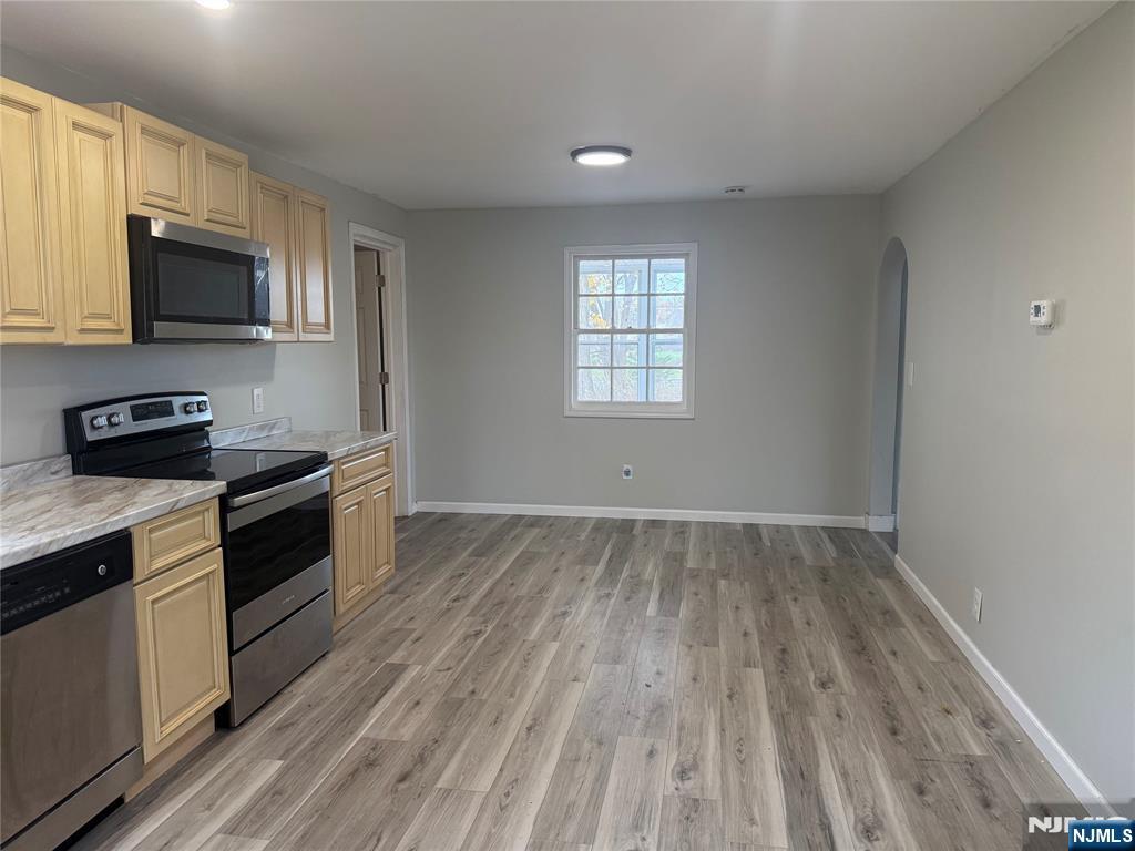 181 White Lake Road Sparta, NJ 07871 - Photo 11 of 16