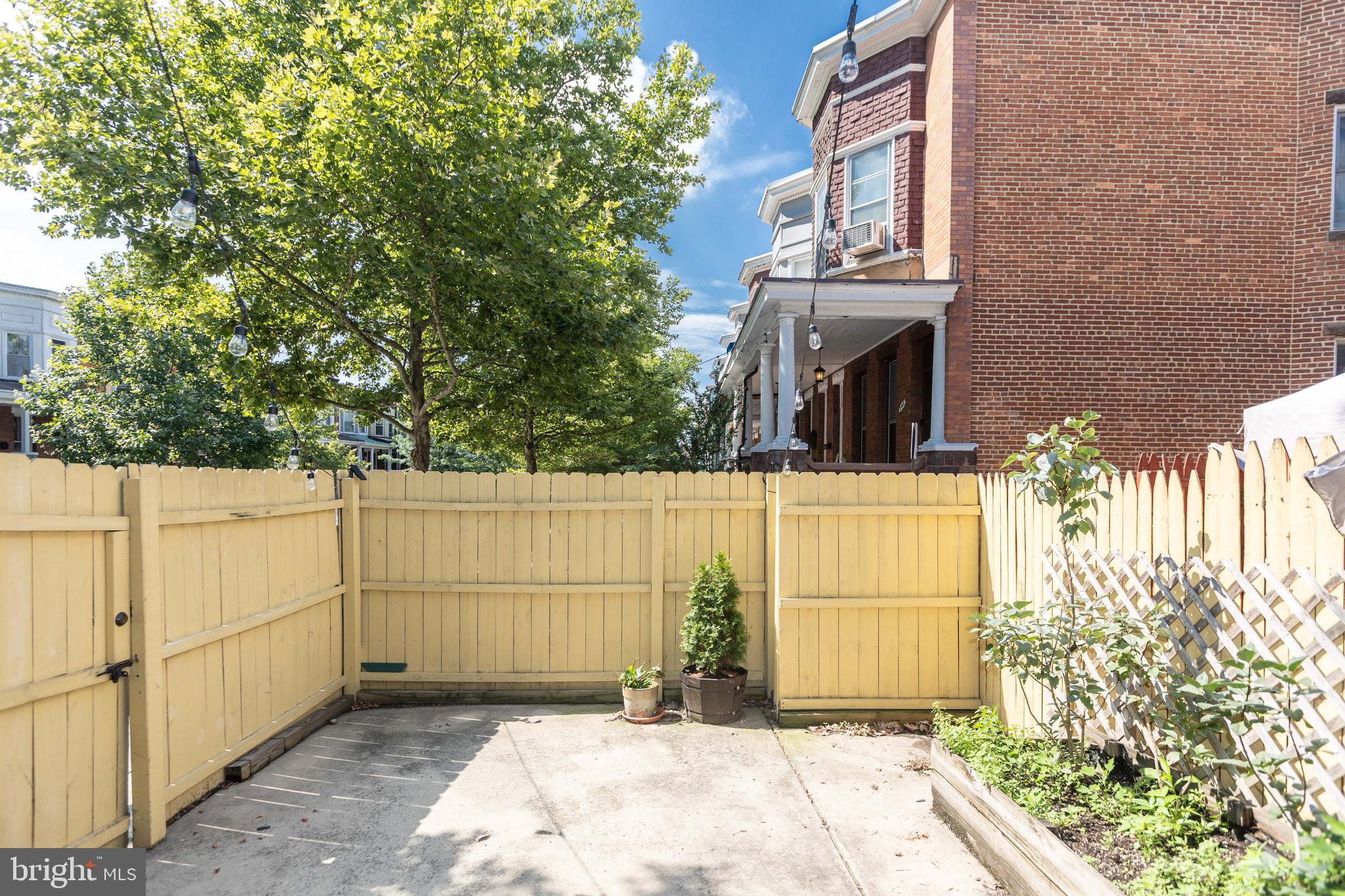 237 East 25th Street Baltimore, MD 21218 - Photo 34 of 41 Rear patio