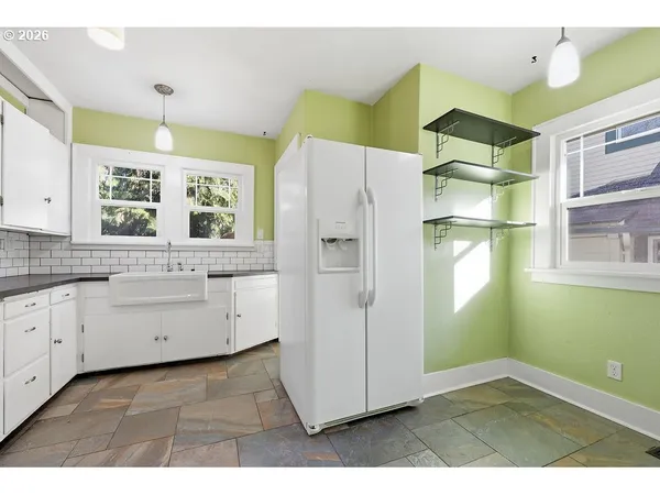 $400,000 | 996 West 8th Avenue, Eugene, OR 97402