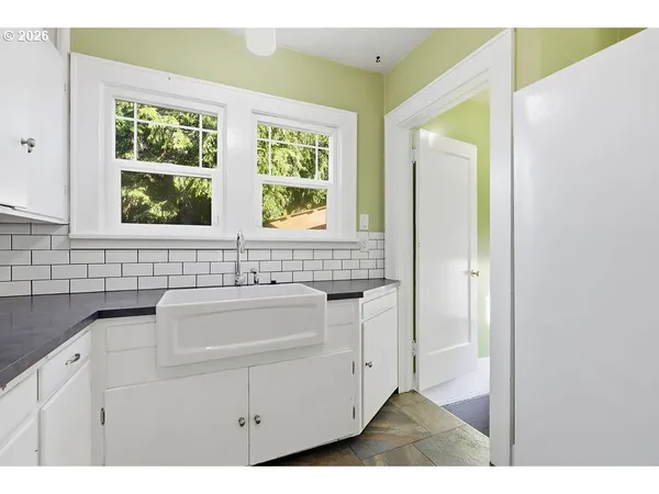 $400,000 | 996 West 8th Avenue, Eugene, OR 97402