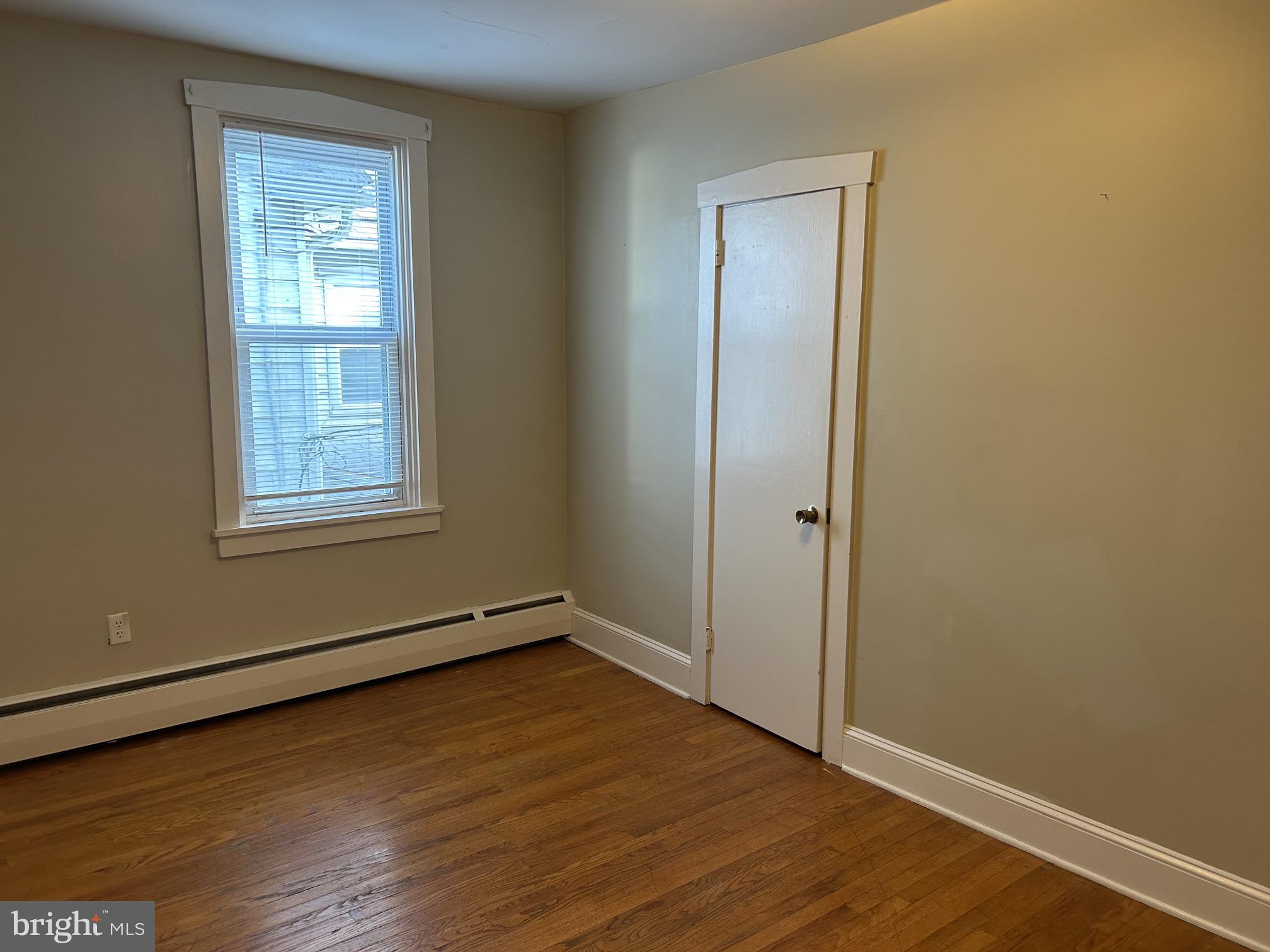160 South Main Street, Unit B Manheim, PA 17545 - Photo 9 of 11 Bright and inviting corner room.